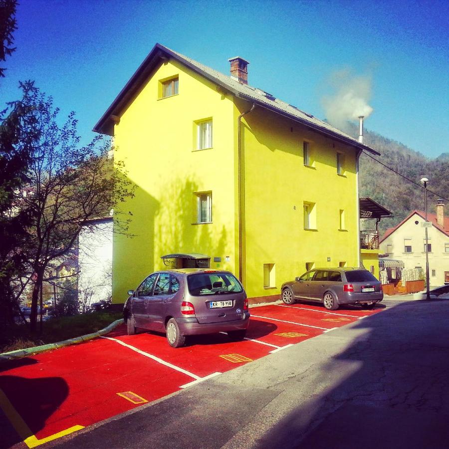 Lux Center B&B - Pasja Grofica Idrija Eksteriør bilde