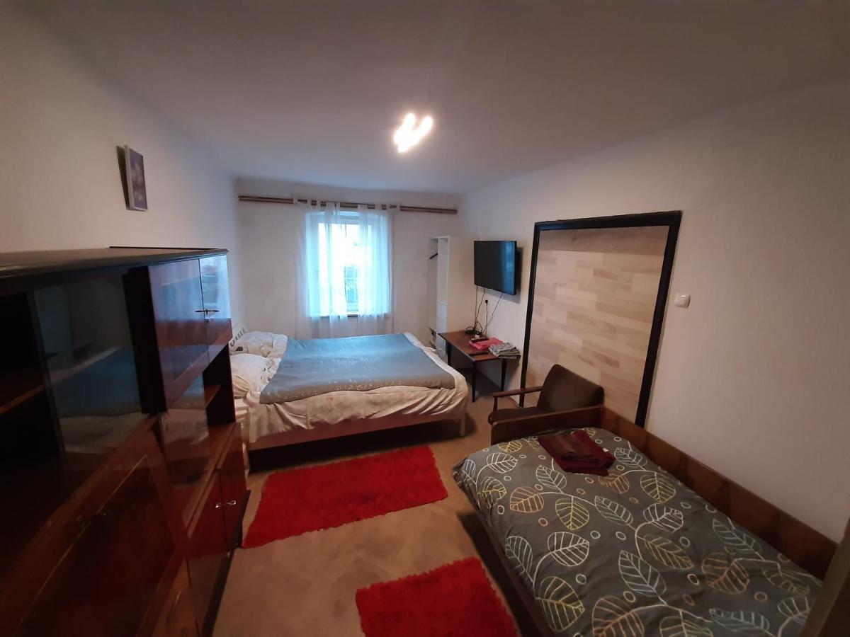 Lux Center B&B - Pasja Grofica Idrija Eksteriør bilde